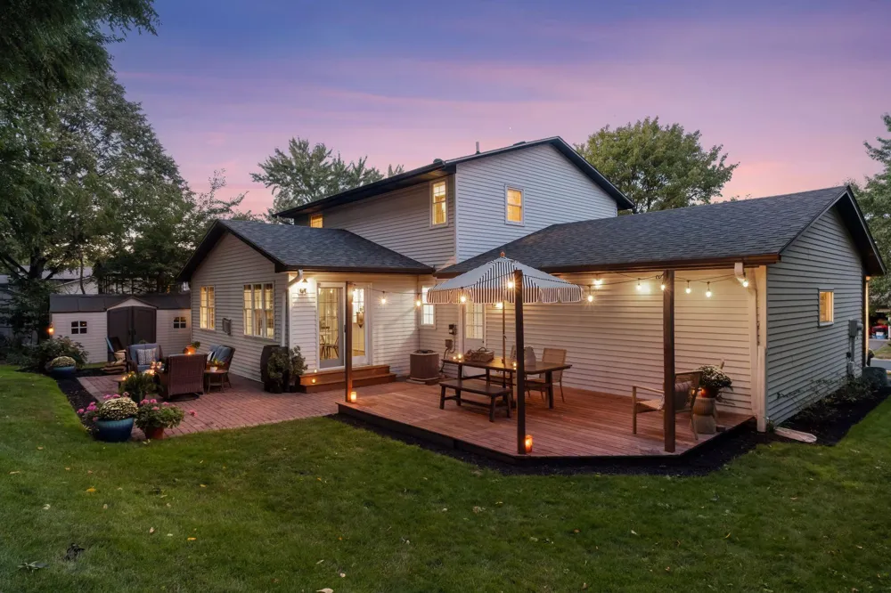 4275 Carlson Lake Lane Eagan, MN 55123