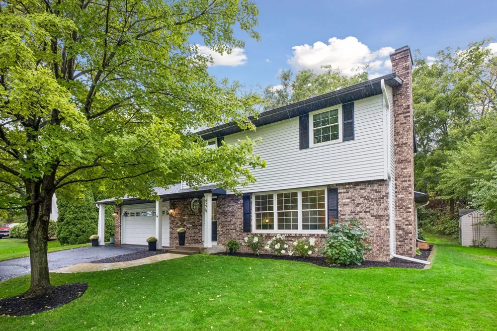 4275 Carlson Lake Lane Eagan, MN 55123