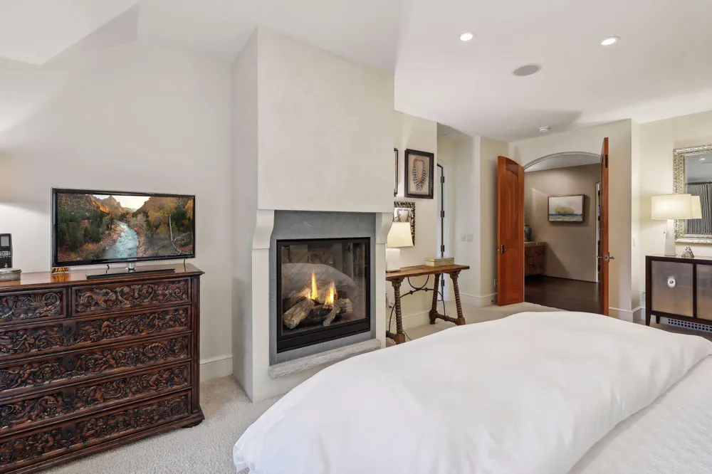1226 Sibley Memorial Highway Mendota Heights, MN 55150