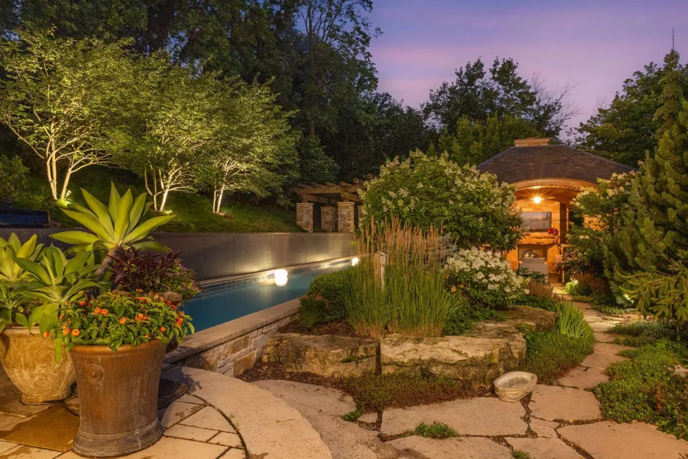 1226 Sibley Memorial Highway Mendota Heights, MN 55150