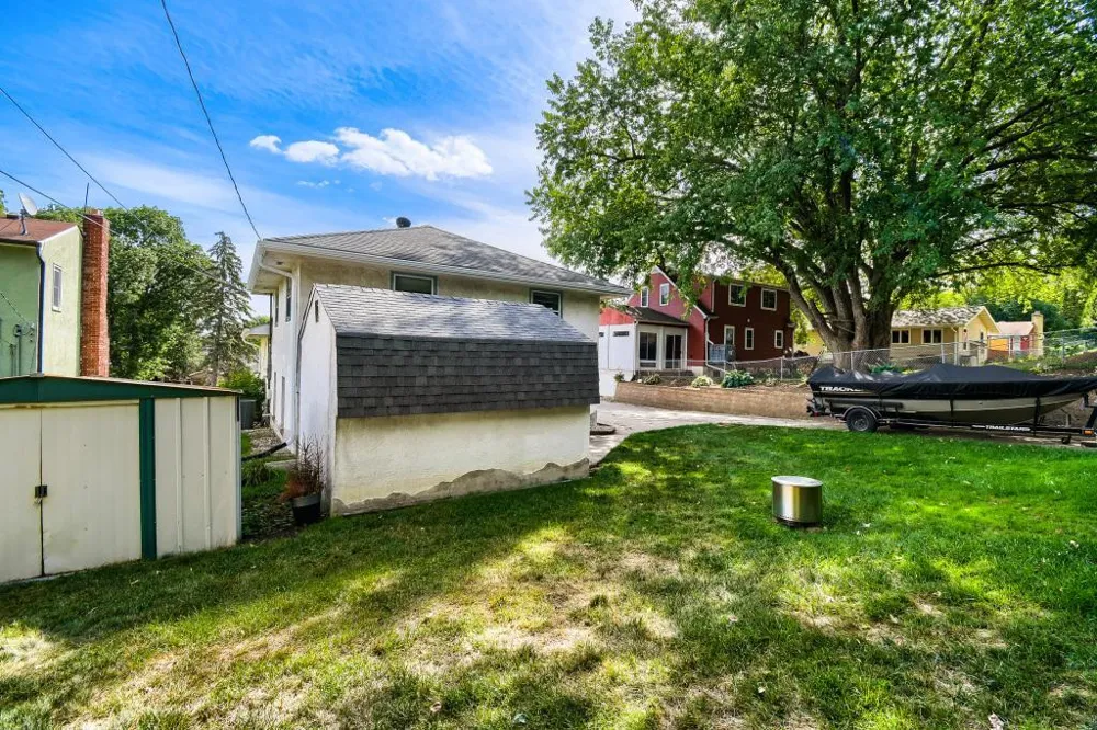 512 9th Avenue S South Saint Paul, MN 55075