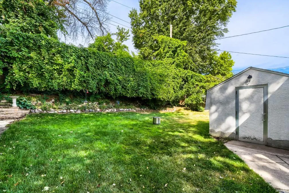 512 9th Avenue S South Saint Paul, MN 55075