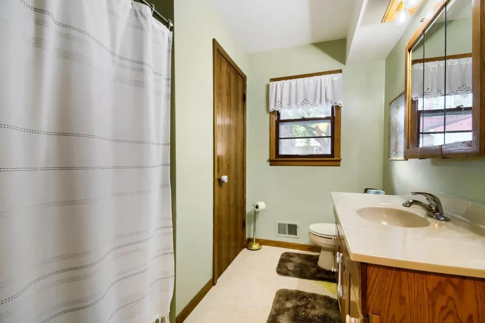 512 9th Avenue S South Saint Paul, MN 55075