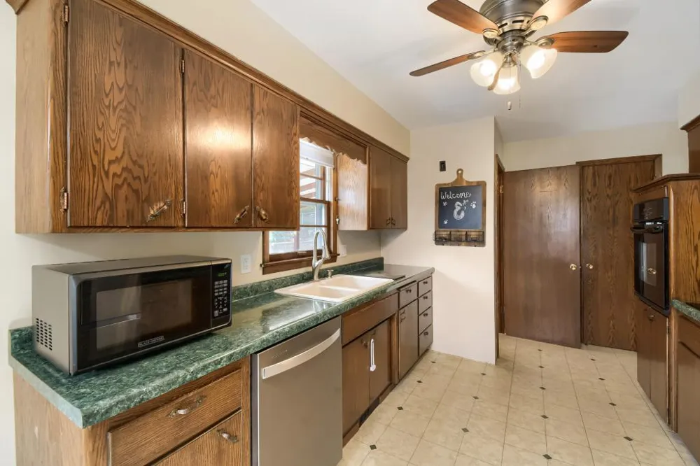 512 9th Avenue S South Saint Paul, MN 55075