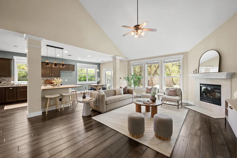 8901 Ovalla Drive Austin, TX 78749
