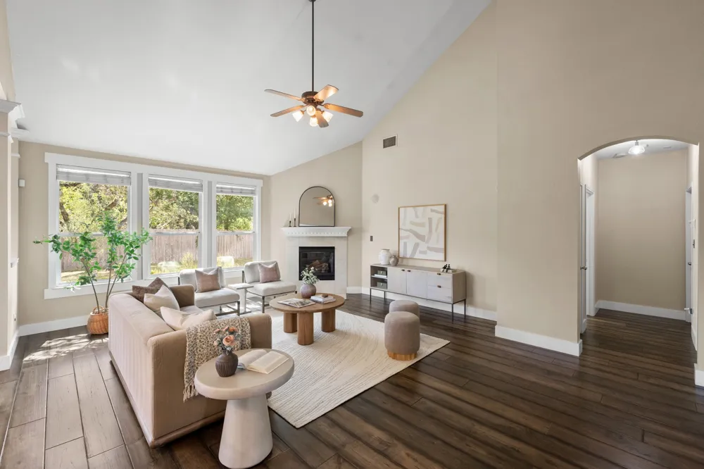 8901 Ovalla Drive Austin, TX 78749