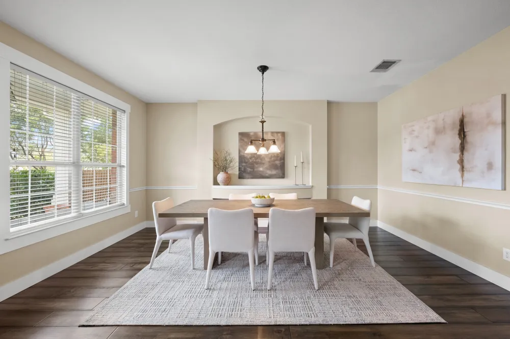 8901 Ovalla Drive Austin, TX 78749