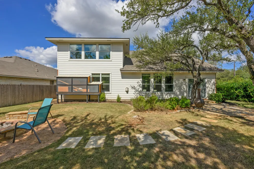 8901 Ovalla Drive Austin, TX 78749