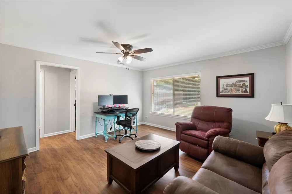 2001 W Park Avenue Corsicana, TX 75110