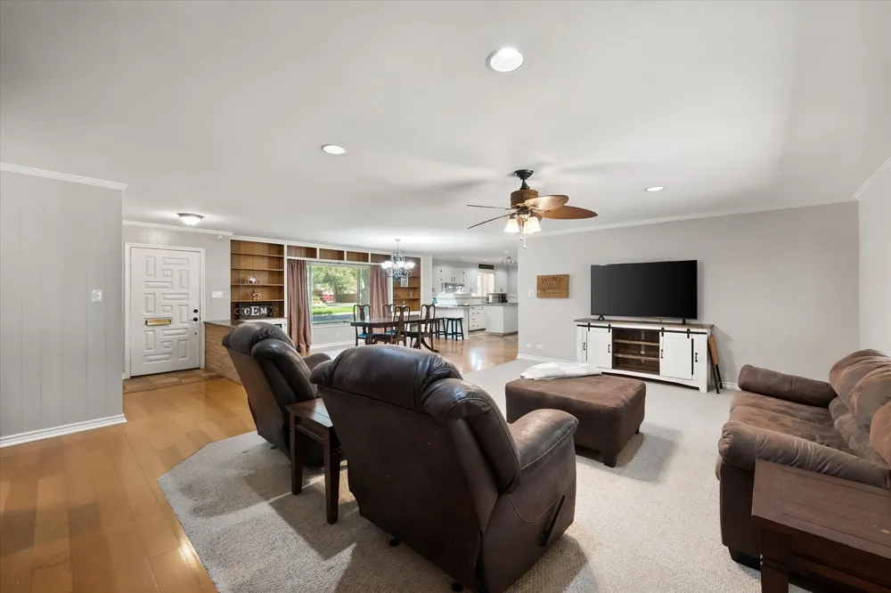 2001 W Park Avenue Corsicana, TX 75110