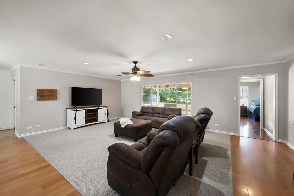 2001 W Park Avenue Corsicana, TX 75110