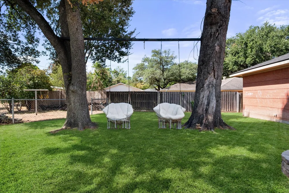 2001 W Park Avenue Corsicana, TX 75110
