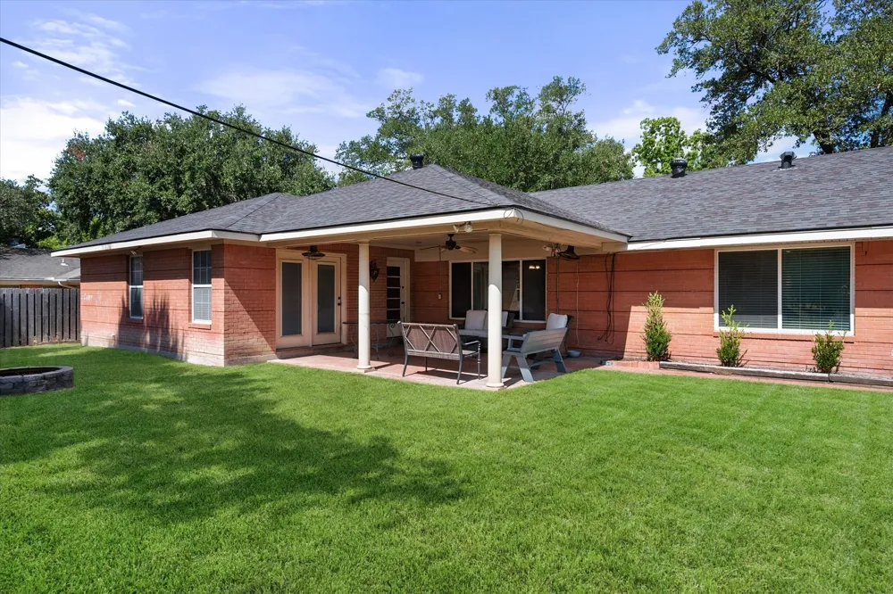 2001 W Park Avenue Corsicana, TX 75110