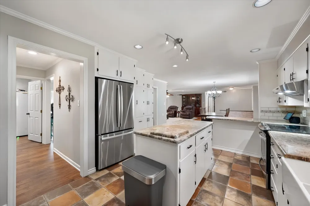 2001 W Park Avenue Corsicana, TX 75110