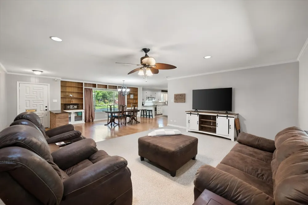 2001 W Park Avenue Corsicana, TX 75110