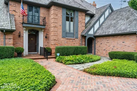 121 Vendome Road