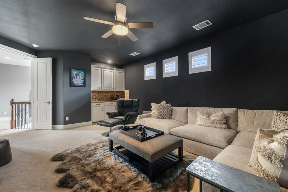 320 Bisset Court Lakeway, TX 78738