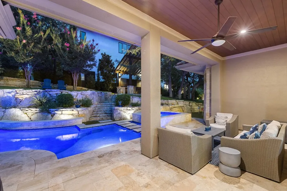 320 Bisset Court Lakeway, TX 78738