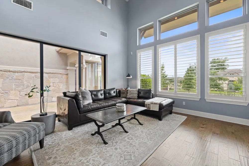 320 Bisset Court Lakeway, TX 78738