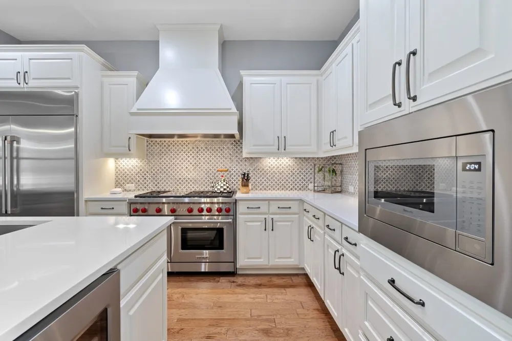320 Bisset Court Lakeway, TX 78738