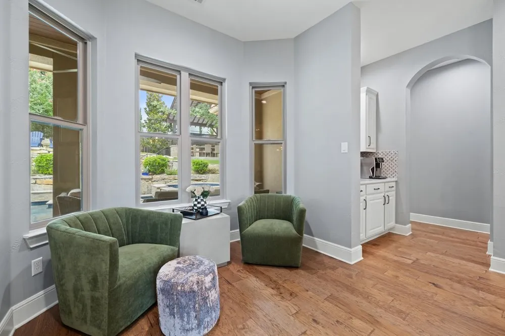 320 Bisset Court Lakeway, TX 78738