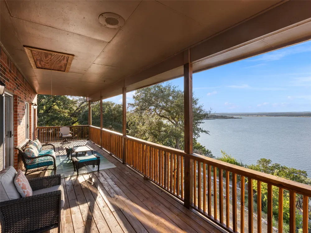 1870 Stagecoach Drive Canyon Lake, TX 78133