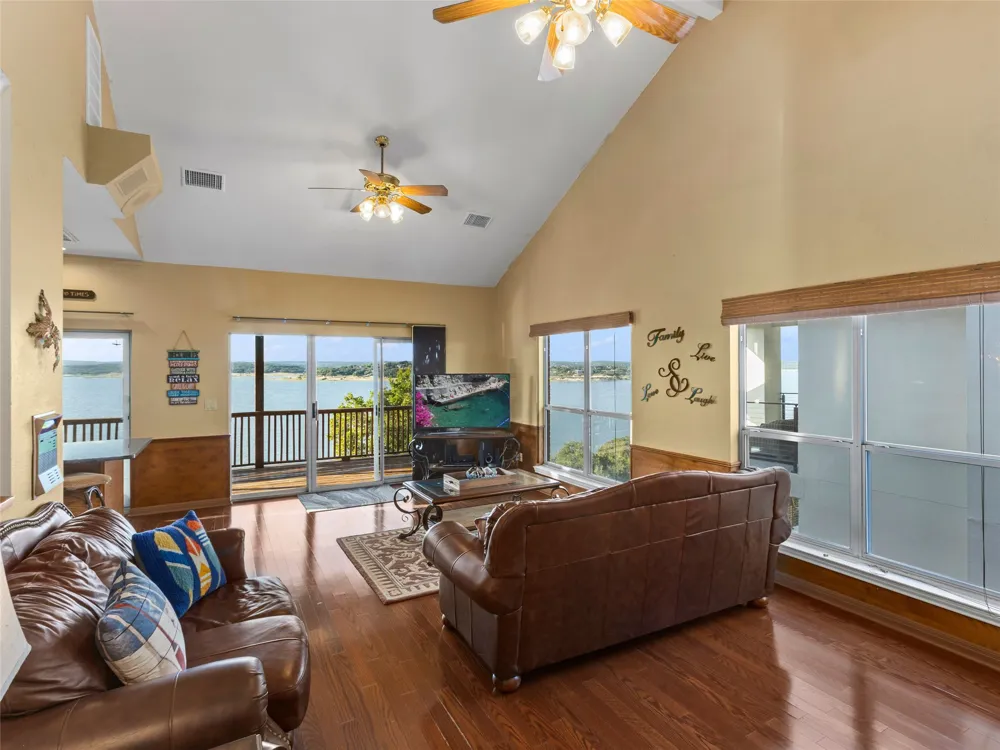 1870 Stagecoach Drive Canyon Lake, TX 78133