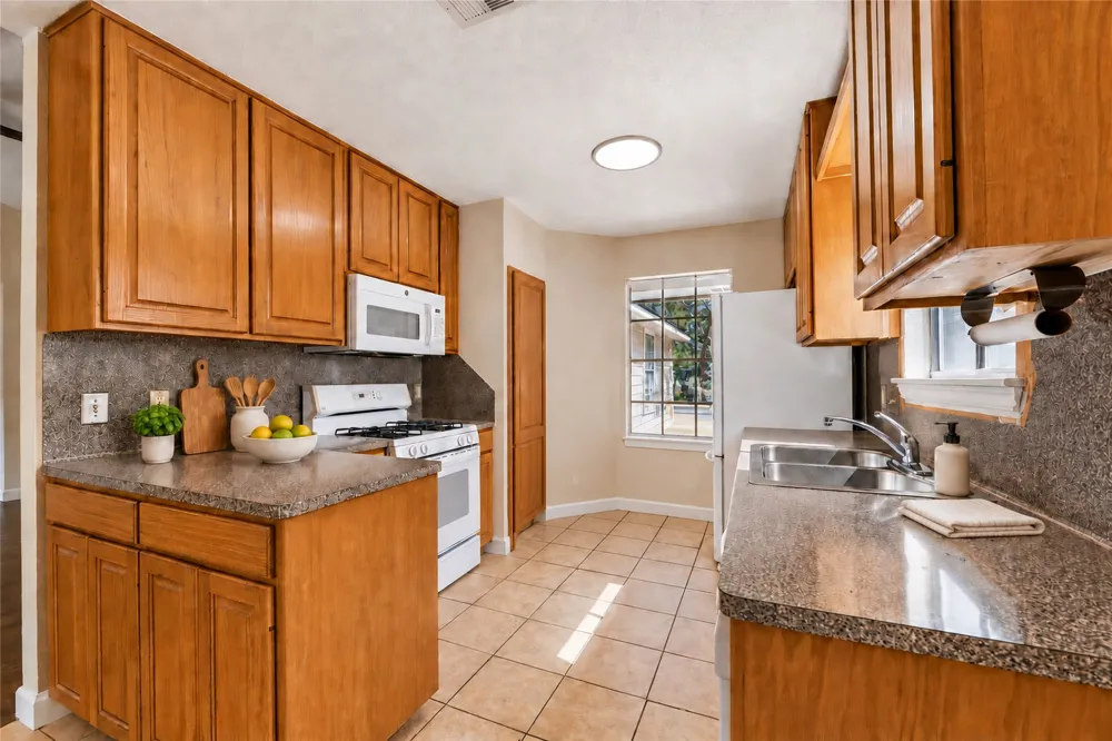 4019 Alexandria Drive Austin, TX 78749