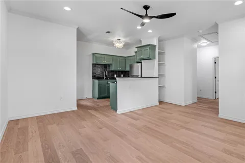 1137 Leverett Avenue #202