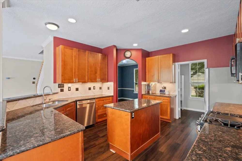 5118 Winterwood Drive League City, TX 77573