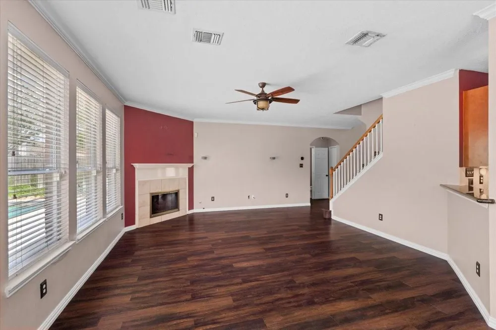 5118 Winterwood Drive League City, TX 77573