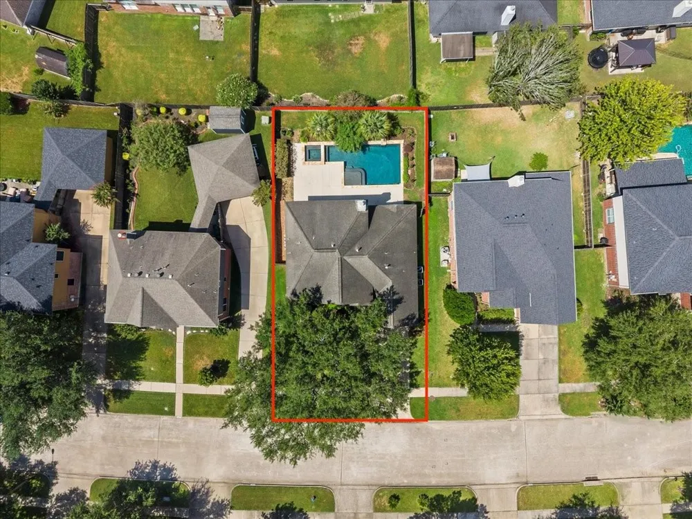 5118 Winterwood Drive League City, TX 77573