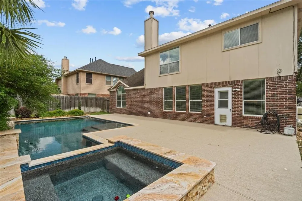 5118 Winterwood Drive League City, TX 77573