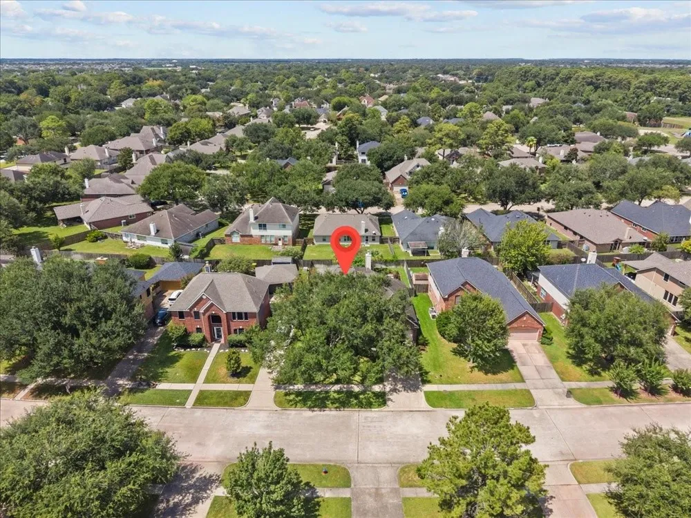 5118 Winterwood Drive League City, TX 77573