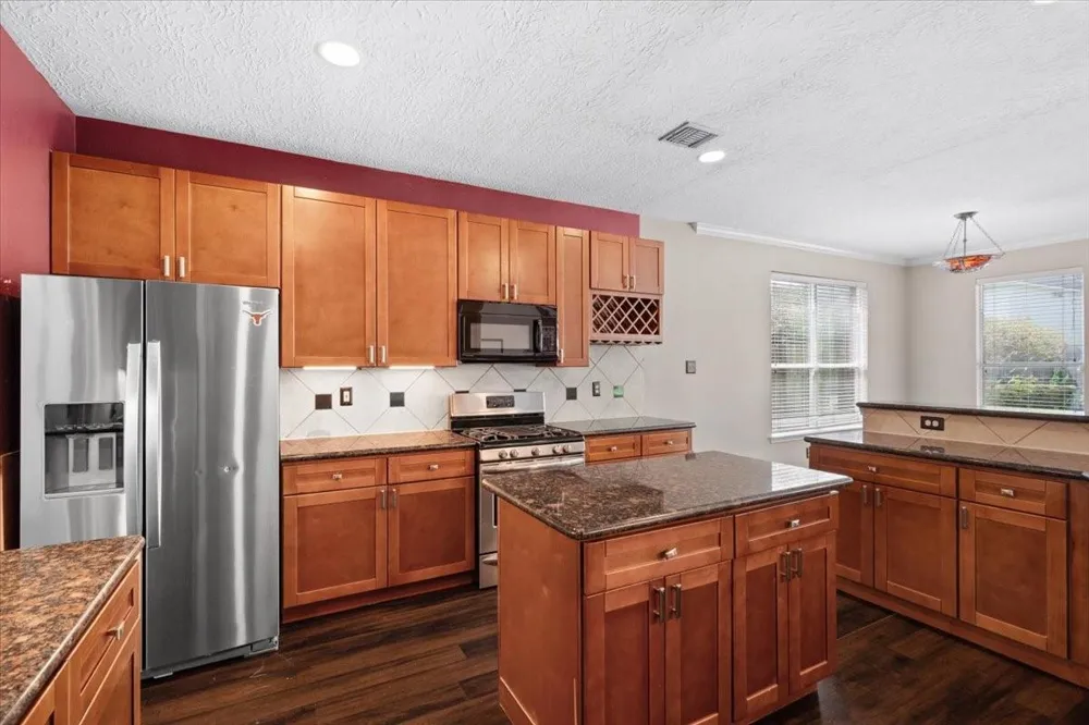 5118 Winterwood Drive League City, TX 77573