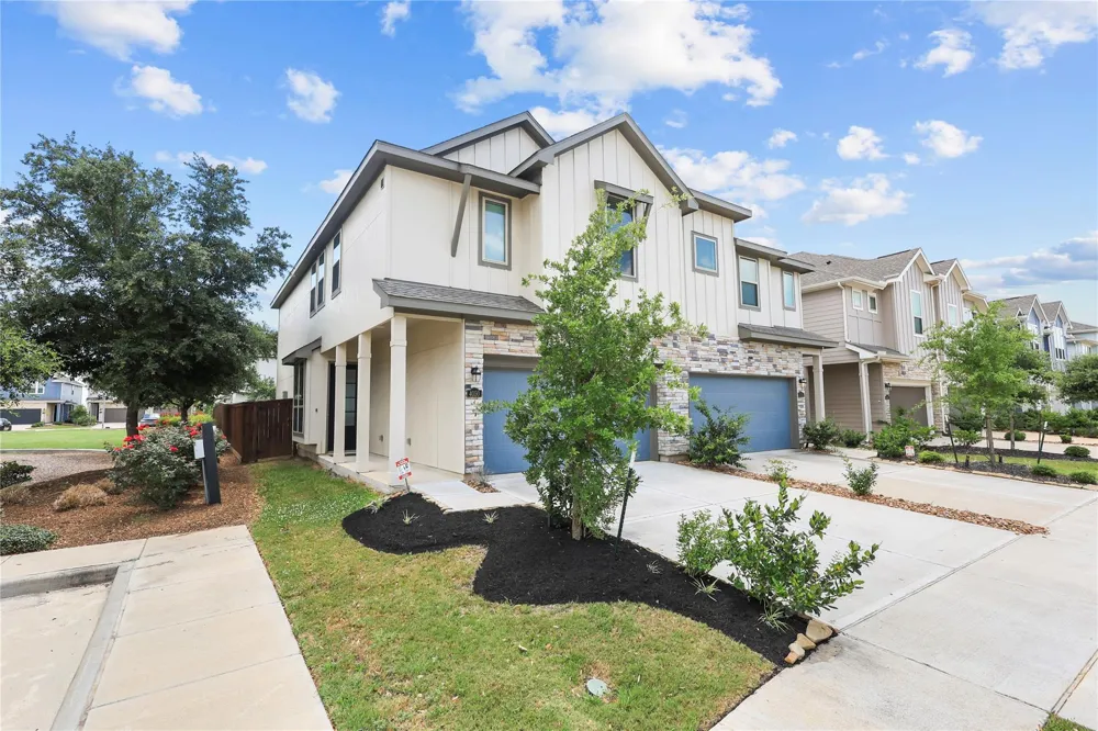 4050 Champlain Way Rosharon, TX 77583