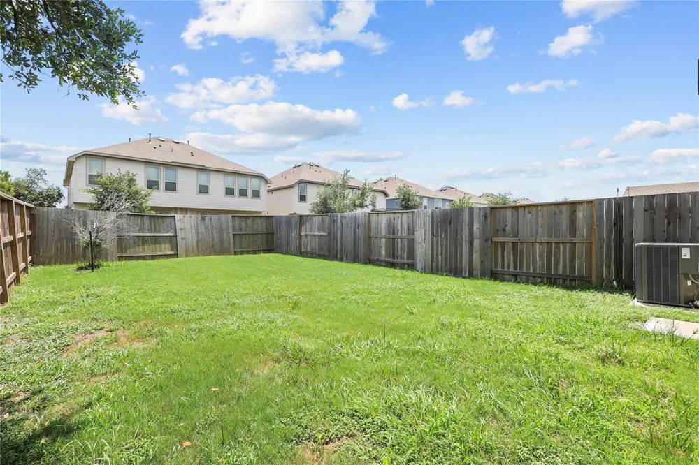 4050 Champlain Way Rosharon, TX 77583
