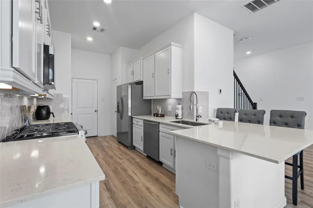 4050 Champlain Way Rosharon, TX 77583