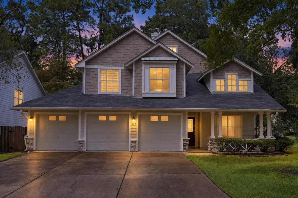 123 Sheerborne Court The Woodlands, TX 77382