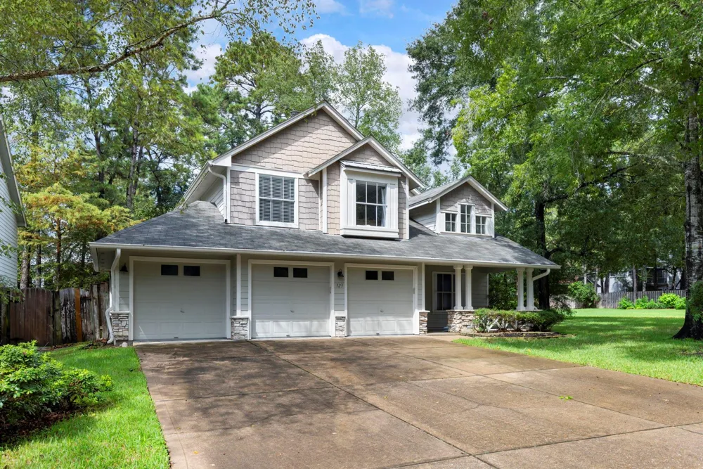 123 Sheerborne Court The Woodlands, TX 77382