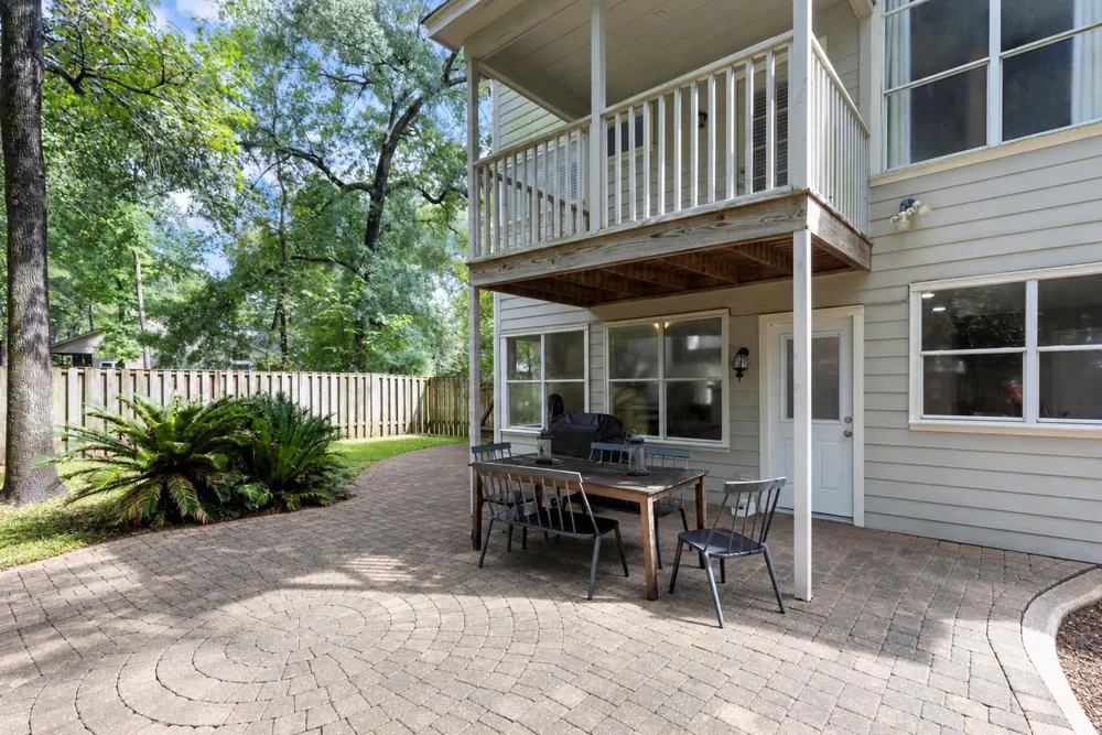 123 Sheerborne Court The Woodlands, TX 77382