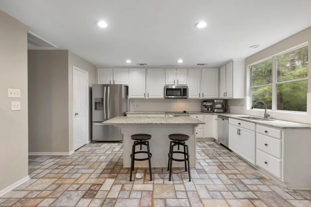 123 Sheerborne Court The Woodlands, TX 77382