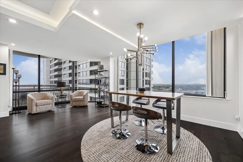 14 Greenway Plaza #10P Houston, TX 77046