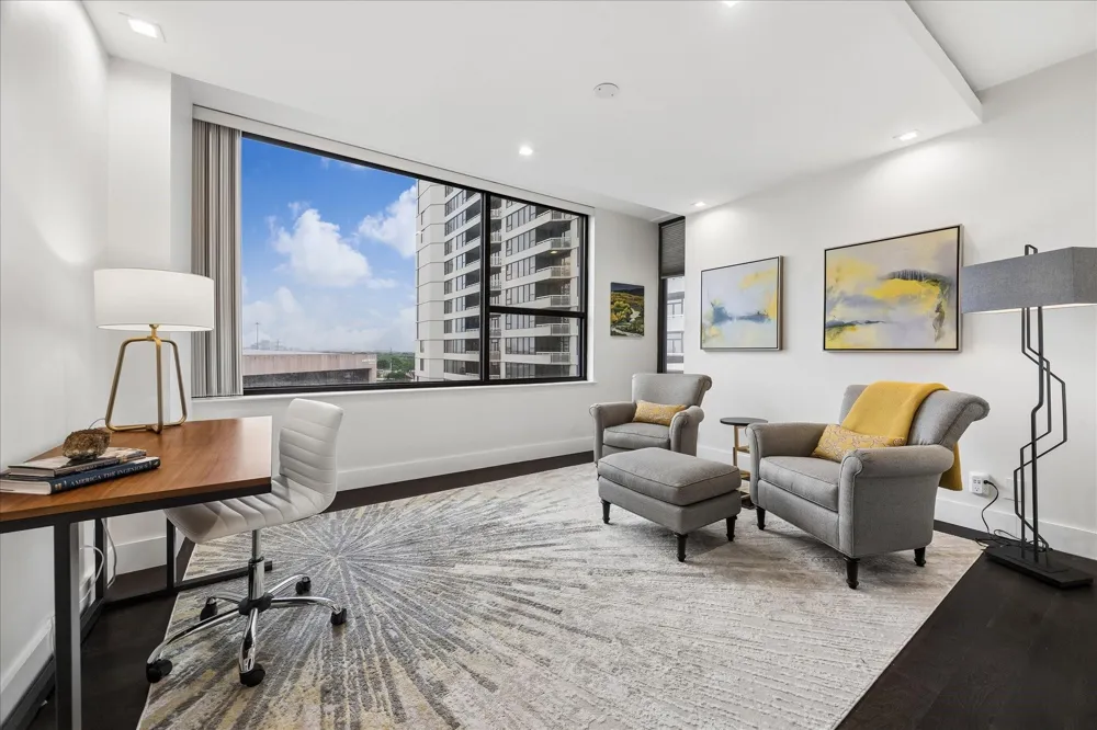 14 Greenway Plaza #10P Houston, TX 77046