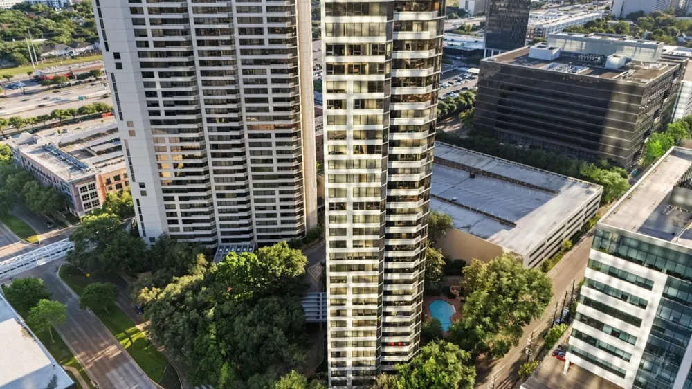 14 Greenway Plaza #10P Houston, TX 77046