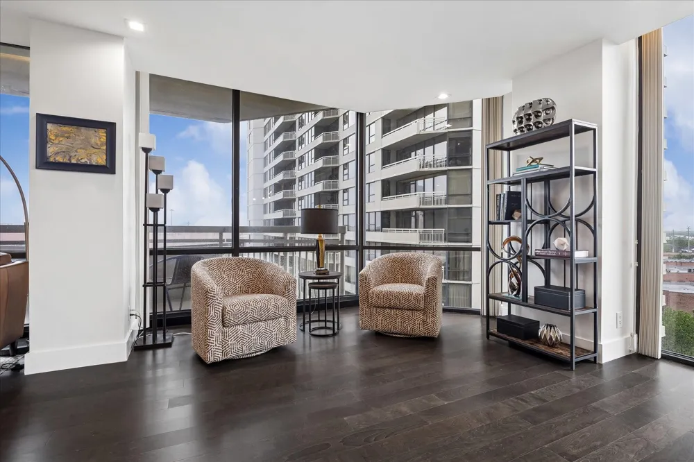 14 Greenway Plaza #10P Houston, TX 77046