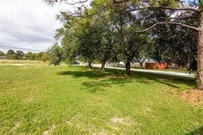 520 Fm 517 Road W Dickinson, TX 77539