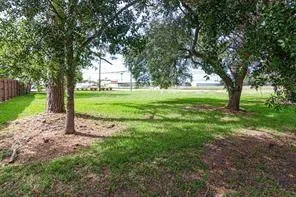 520 Fm 517 Road W Dickinson, TX 77539