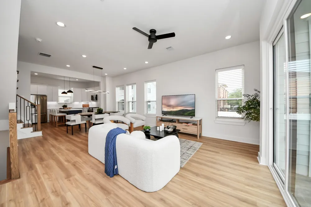 2428 Ella Boulevard Houston, TX 77008