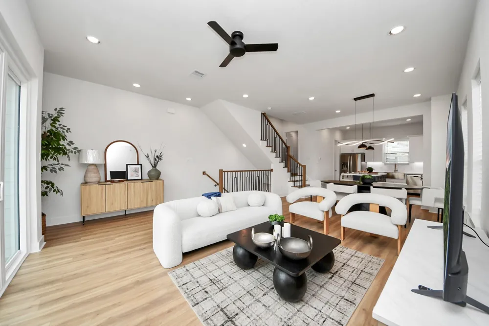 2428 Ella Boulevard Houston, TX 77008
